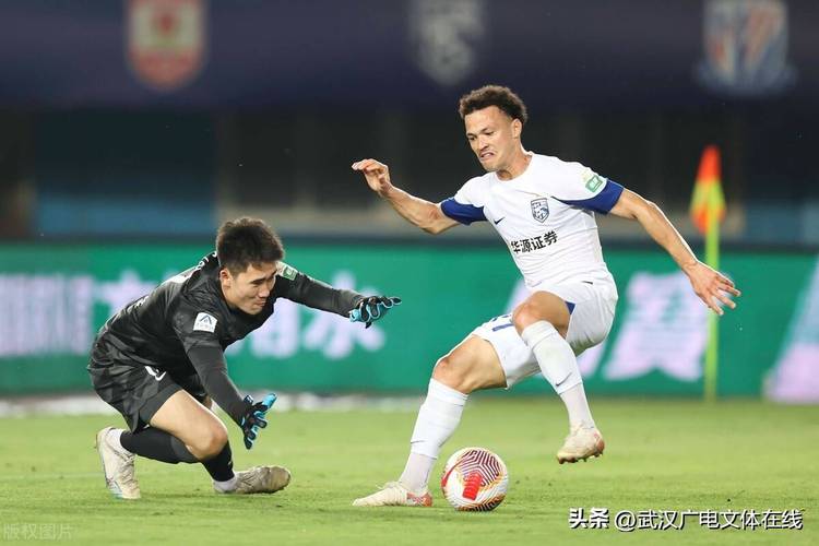 三镇外援达兰谈惨败:防守需要做得更好,全队还是要保持信心