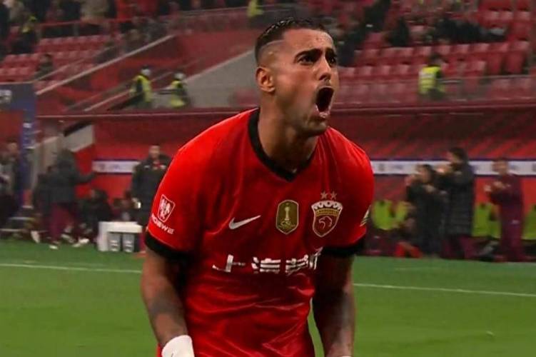 中超官方:莱昂纳多获第25轮最佳球员,帽子戏法助海港客胜国安