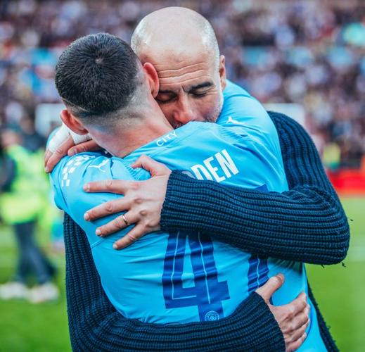 瓜帅:福登在前锋身后真的很有威胁,他在禁区附近表现非常完美