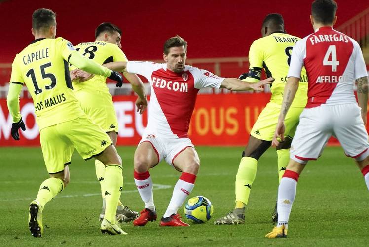 官方:摩纳哥与19岁青训小将伊莱恩-图雷签下职业合同