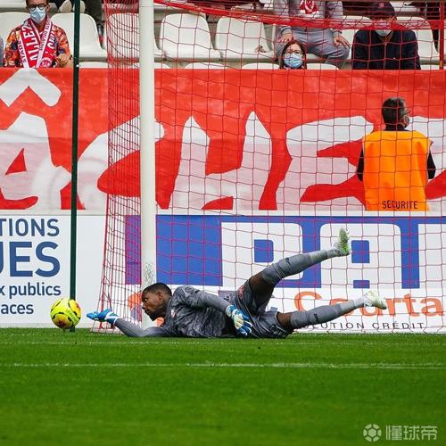 查瓦利亚:我们表现很出色尽管没能带走积分 精彩进球?不重要了