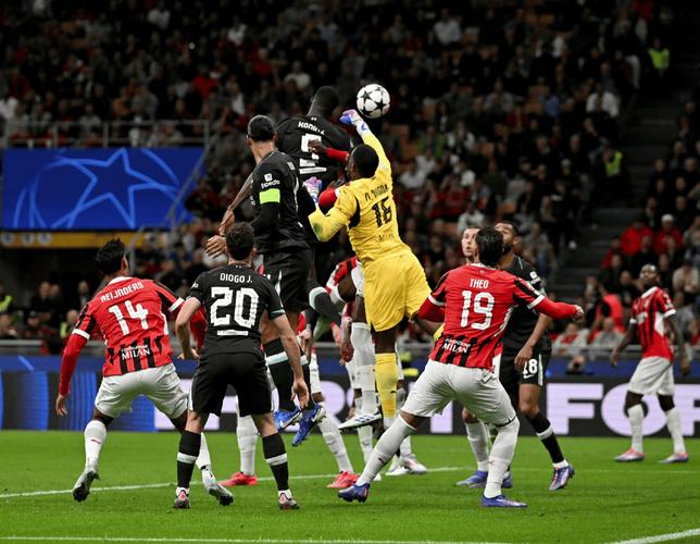 三巨头均开门黑！荷甲三大豪门欧战首轮全告负，不敌葡超比甲意甲