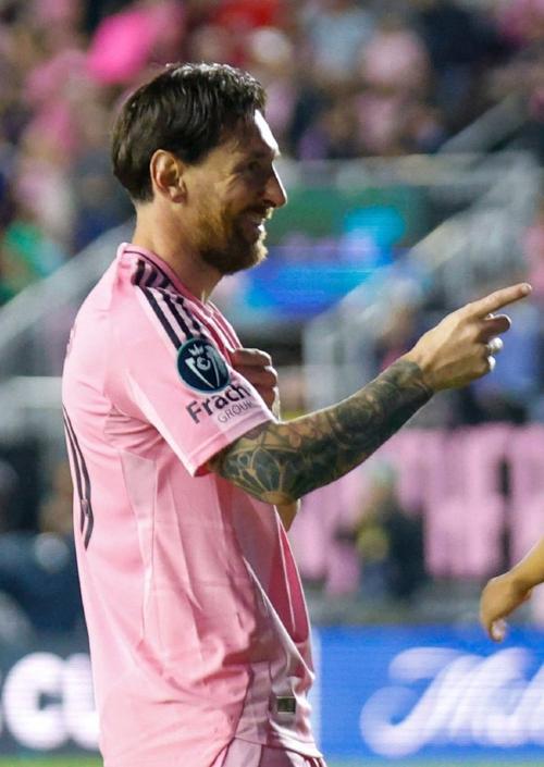 助攻-1😓梅西挑传禁区，阿连德单刀打高