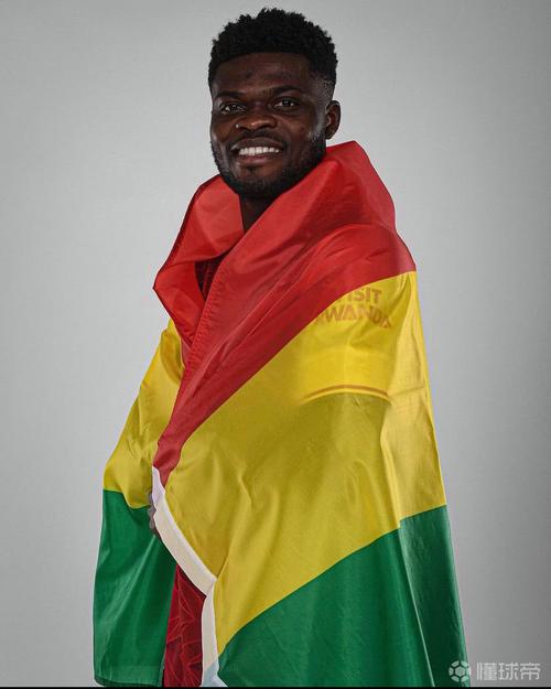 🤯进球网独家:托马斯原计划今天举行婚礼,结果昨天被指控强奸