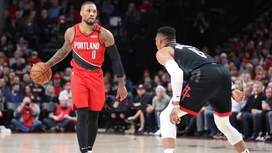 钱多事少离家近!利拉德:现在是我人生中最幸福的时间段