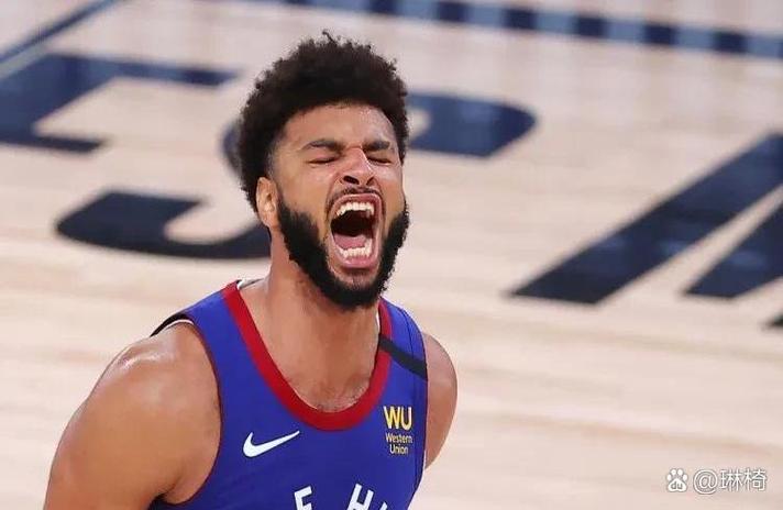 👀穆雷晒夺冠游行照:难以置信 Denver this is for you!!