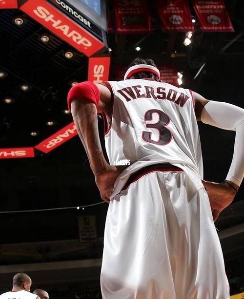 马健：火箭要不要考虑下威少？他比本西更健康&投射更好&热爱比赛