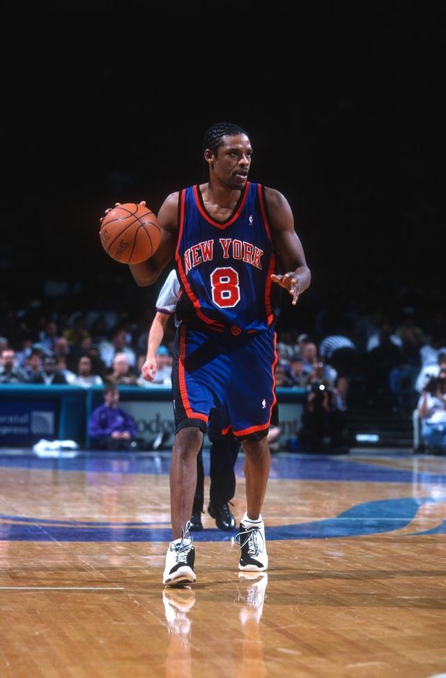 都是回忆!森林狼请来狂人斯普雷维尔上身示范复古球衣!