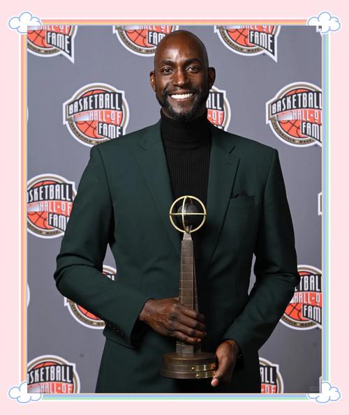 9年前的今天:“狼王”凯文-加内特宣布退役 结束21年职业生涯