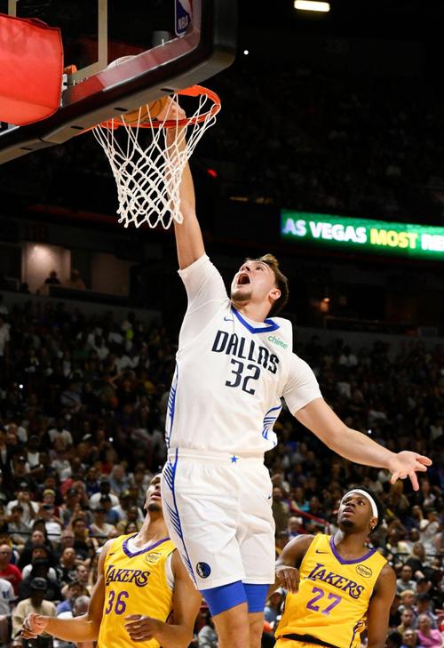 MVP&DPOY实至名归!阿贾-威尔逊18中10砍25分9板1助5断2帽