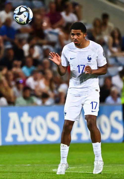 韦斯利-福法纳：希望在切尔西留下印记，最好的方式是夺得冠军