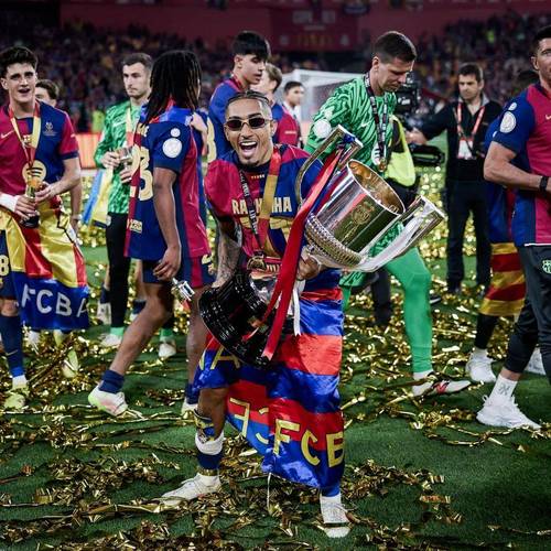 弗里克带巴萨67场实现50胜里程碑,场均拿2.36分、夺得3冠