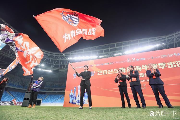 今晚李帅首发登场，达成个人代表海港出战各项赛事的百场里程碑