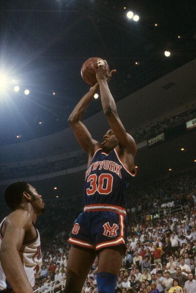 官方:尼斯与19岁前锋伯纳德-恩盖内续约一年,合同期至2029年