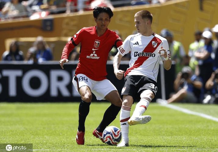 马斯坦托诺过人成功率42.3%皇马前锋仅次于姆巴佩,夺得球权16次