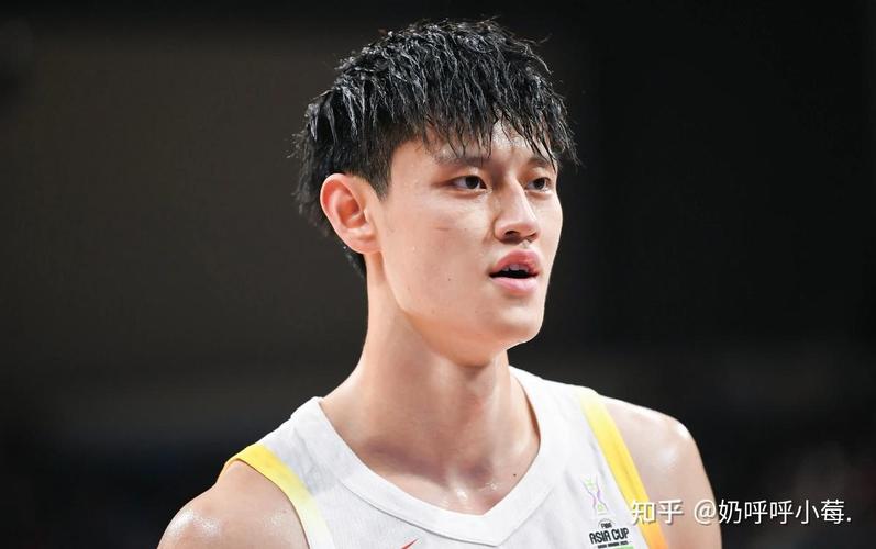 曾凡博签约篮网!中国男篮,请继续走出去