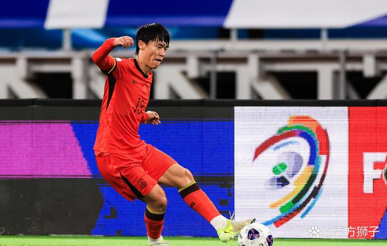 争冠战太刺激!海港3比2绝杀三镇,蓉城客场3比3遭绝平