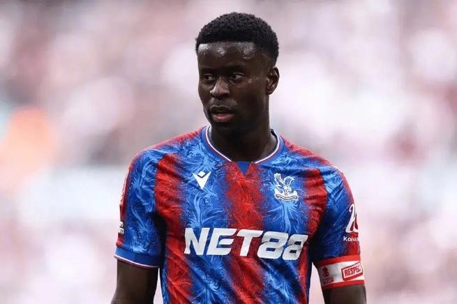 送出助攻,英超官方:格伊当选水晶宫21利物浦全场最佳球员