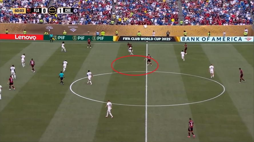 马雷斯卡:比赛就像分成了截然不同的两部分,红牌后急转直下