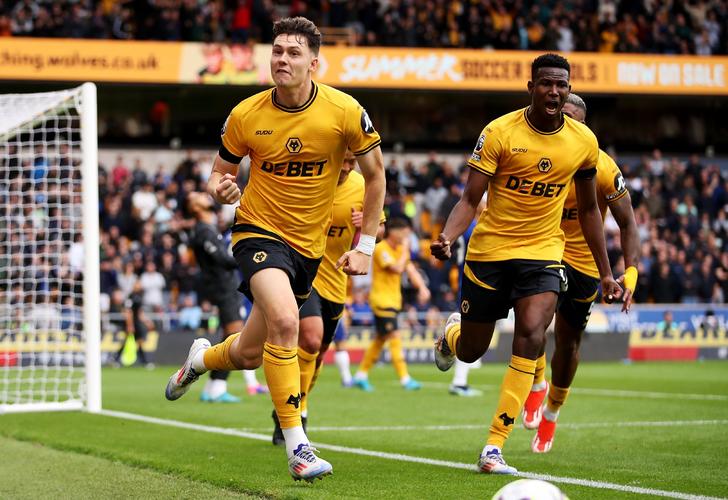 状态不错，亨德森连续两场英超主场比赛均助攻球队打入第一球