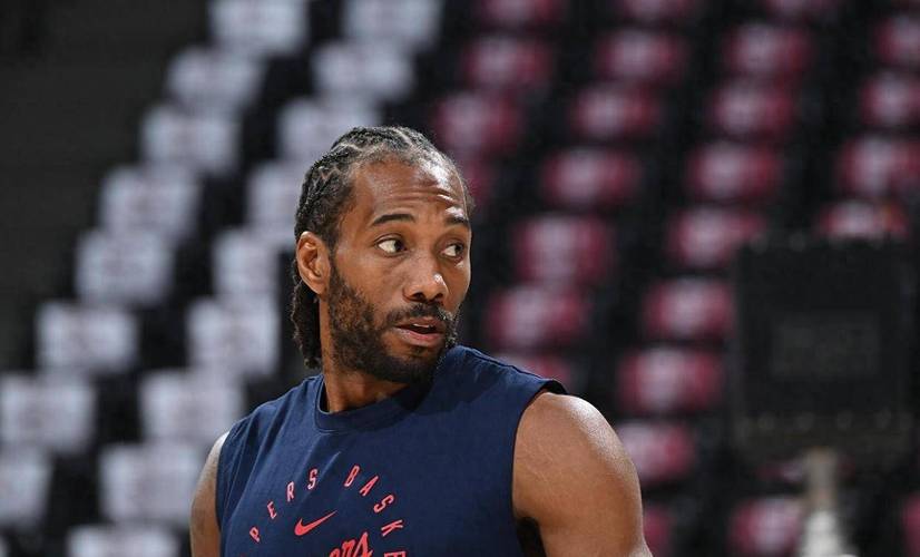 队记：快船尚未面临NBA调查质询 不排除小卡被禁赛/取消合同可能