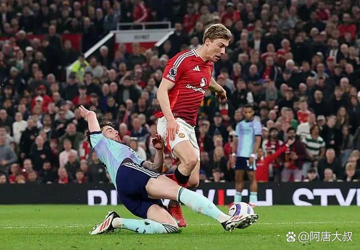 英超失意人对决!奥纳纳被切尔西租将大卫-福法纳一分钟内进两球