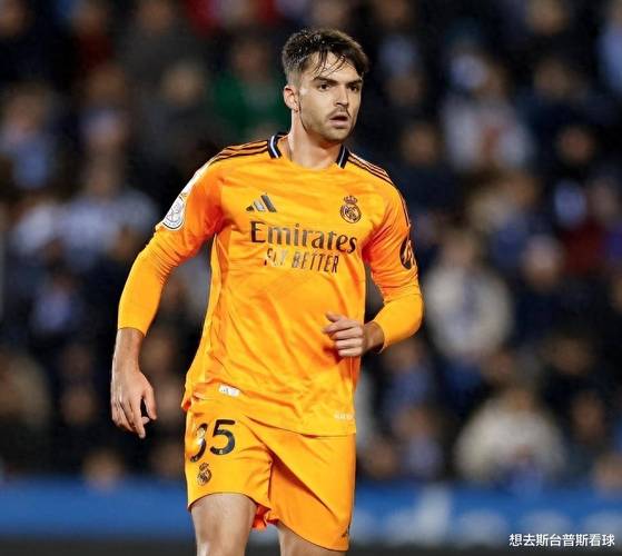谁来？每体谈皇马右后卫选择：巴尔韦德不想踢，阿森西奥踢不了