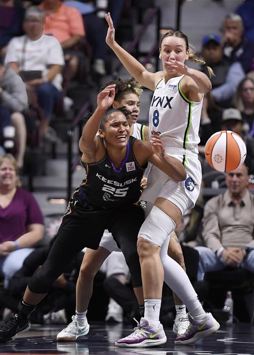 意难平!明尼苏达山猫常规赛34-10傲视联盟 季后赛连伤主将遭淘汰