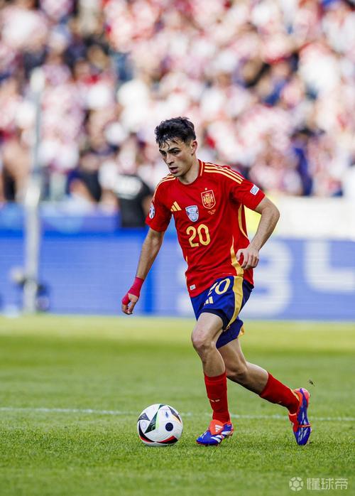 1.4亿还得涨!22岁佩德里133次触球纵横全场,联赛评分几乎全是8+