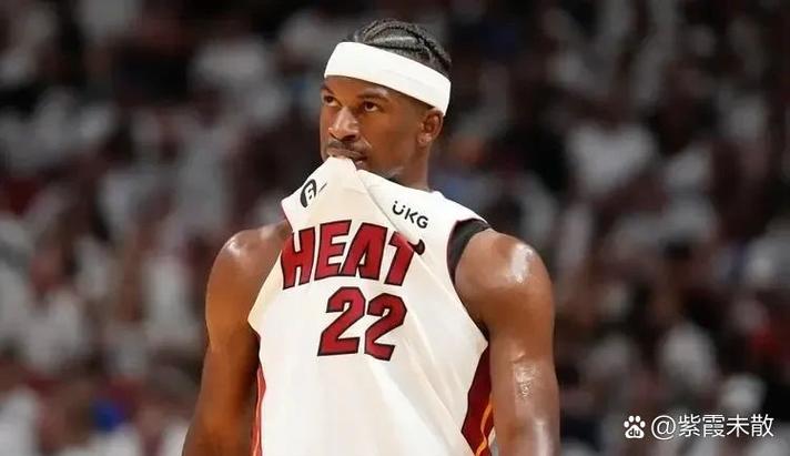 库里:巴特勒很高兴处于一个只需专注打球 没有外界噪音的环境中