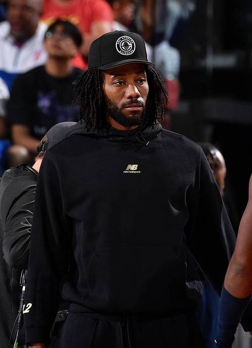 莱昂纳德:每个赛季我都致力于争夺总冠军 尽可能多地上场比赛!