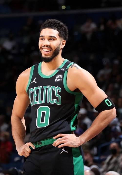 塔图姆:明天就刚好是受伤整5个月 我现在恢复得非常好