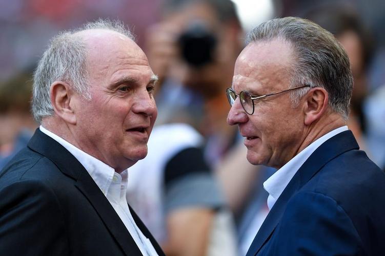 鲁梅尼格谈引援难:这种情况以前也发生过,罗本也曾拒绝我们