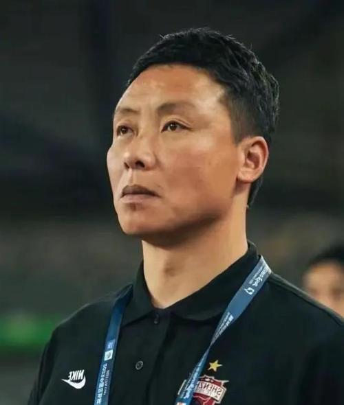 赛季第二次换帅?媒体人:深圳新鹏城换帅,陈涛接手