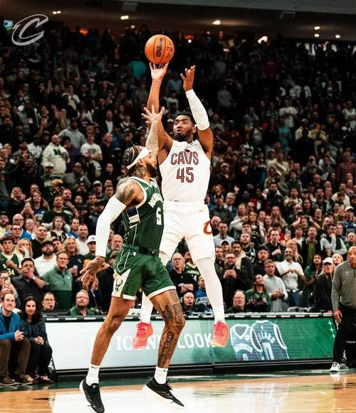 保罗:NBA球员在比赛后会收到数千条愤怒赌徒的私信