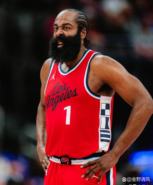 哈登:上赛季外界预测我们只能赢35场 关键不在于别人怎么想!