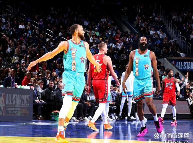 哈登:比尔曾和另外两位球星搭档但效果不理想 我经历过类似情况