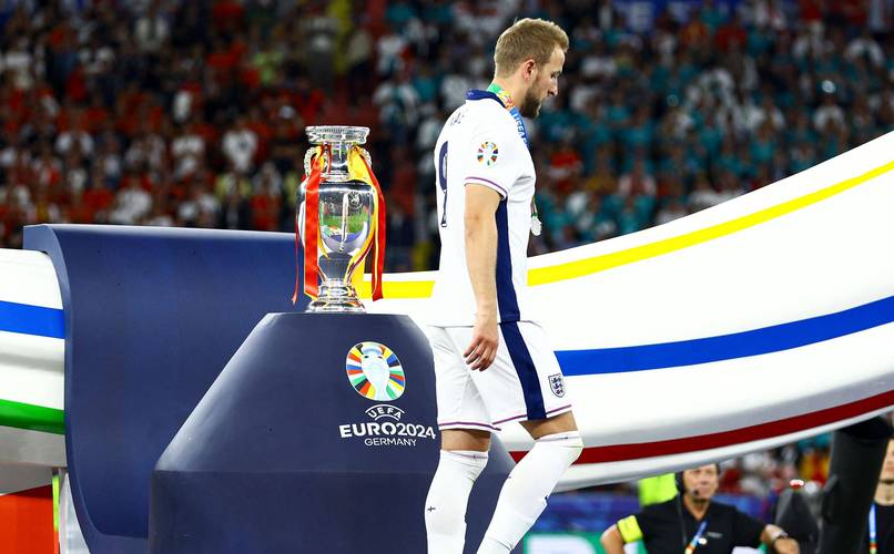 凯恩连续5场比赛至少打进2球，本赛季7场14球3助攻