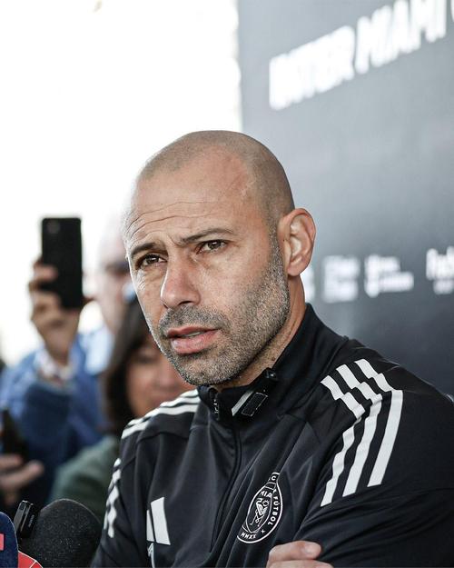 马斯切拉诺谈迈阿密3-5输球：责任在我，中场时我请求球员们原谅