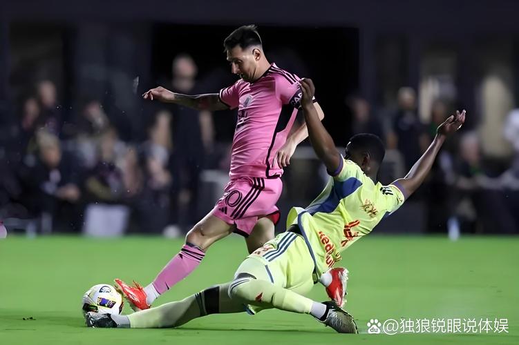 迈阿密2-3芝加哥！苏亚雷斯禁区内倚住防守破门，B罗德里格斯助攻