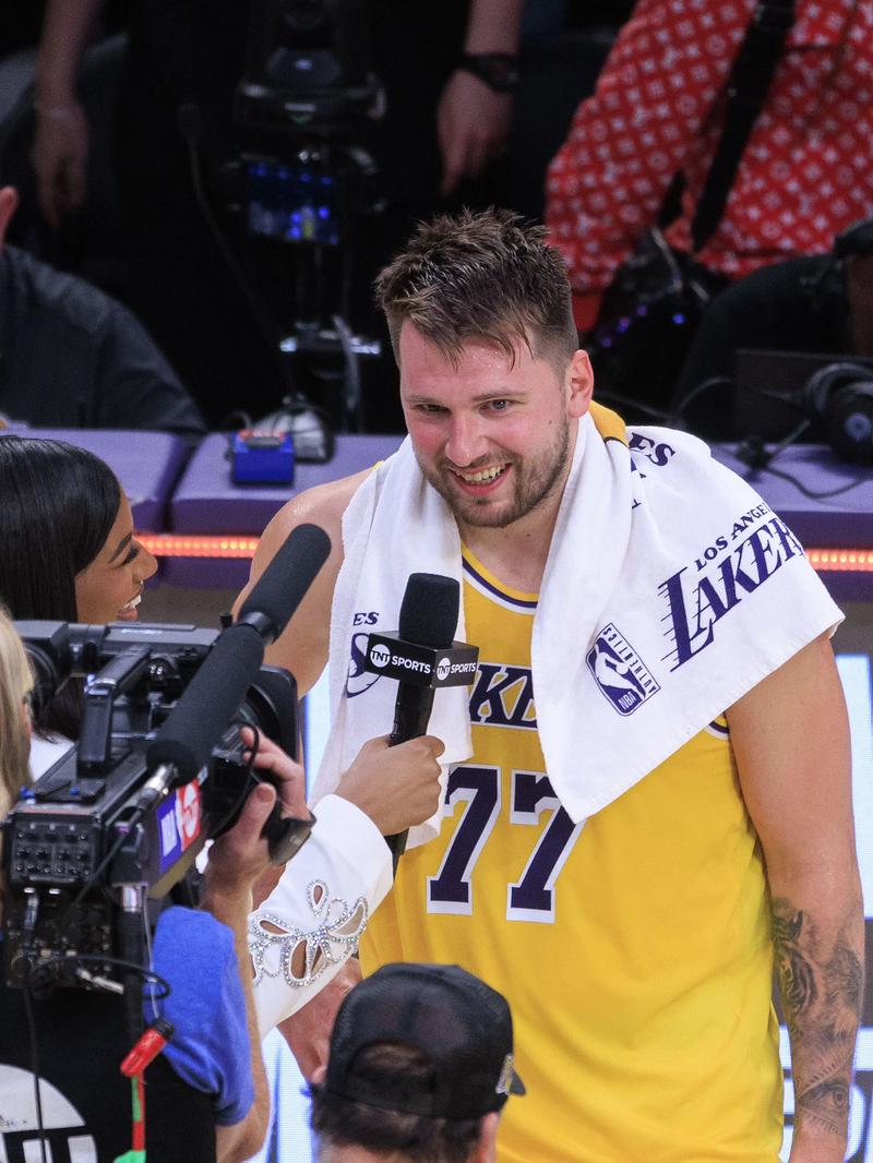 洛杉矶的新篇章!东契奇晒新赛季定妆照:生涯第8个赛季