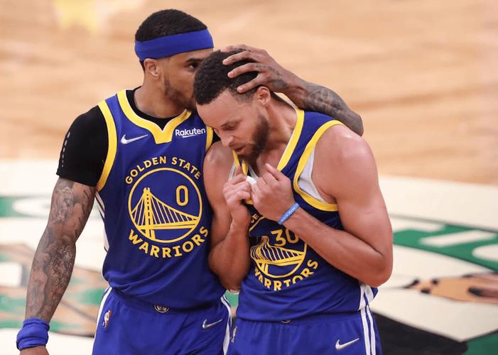 Stein：勇士与小库里签的是ex-9合同 裁了等新赛季打一个月再重签