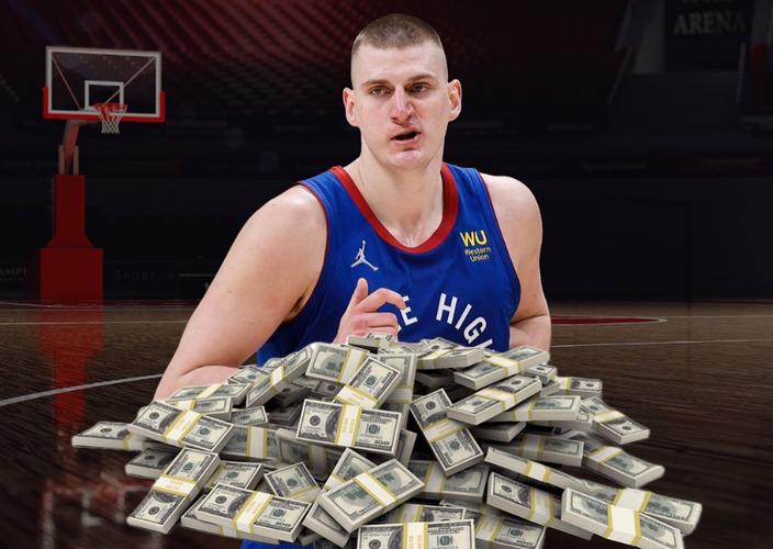 记者:你现在30岁了 约基奇:别提这个 我们不需要聊这个🤐