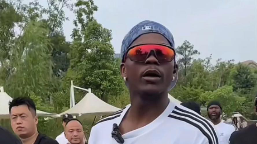 爱德华兹：夏天最美好的时光是中国行 建议每个球员都去中国走走