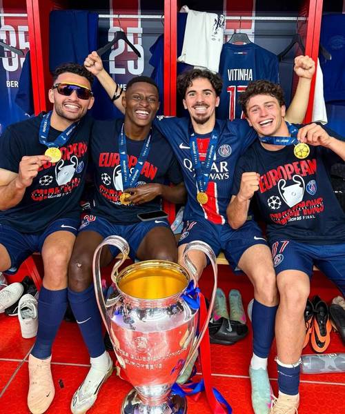 世一左?门德斯欧国联欧冠对位亚马尔,先后拿下全场最佳