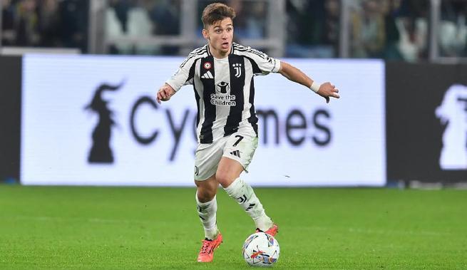 卡佩罗:小孔塞桑让尤文焕然一新 图多尔应早点换下戴维