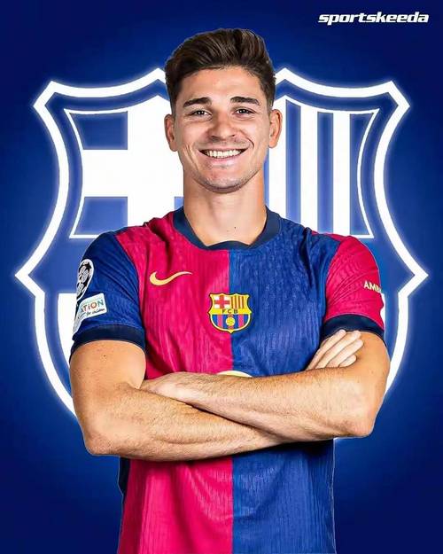 阿尔瓦雷斯谈巴萨传闻：目前，我的注意力集中在本赛季和世界杯上