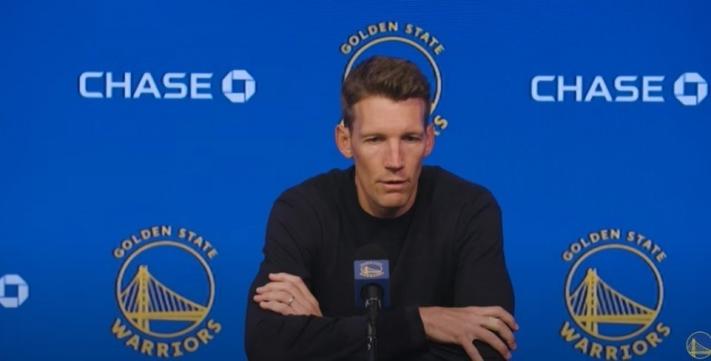 邓利维：我很享受在勇士工作&希望能在这里待很久 今夏情况很特别