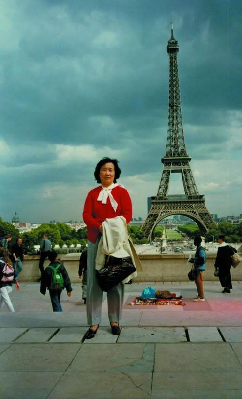 为了兄弟！太阳报：73岁前球员跑马拉松为阿尔茨海默症协会筹善款