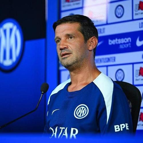 米体:齐沃周末联赛打算继续轮换,博尼等人很可能获得机会